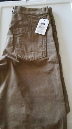 Vans shorts size 16. Retail $44.