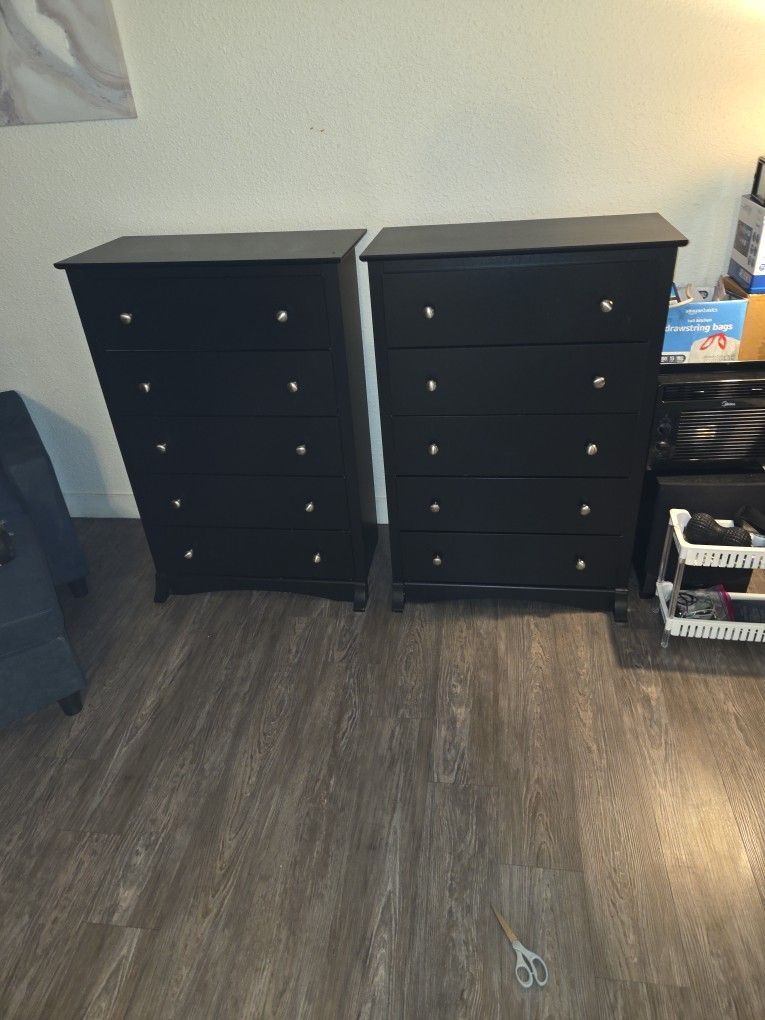 5 Drawers Dresser Black