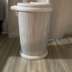 Ubbi Steel Diaper Pail, Odor Locking, No Special Bag Required, Woodgrain