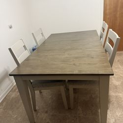 Dining room Table with 4 Chairs