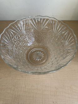 Elegant 12 Inch Glass Punch Serving Bowl