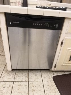 Frigidaire Dish Washer
