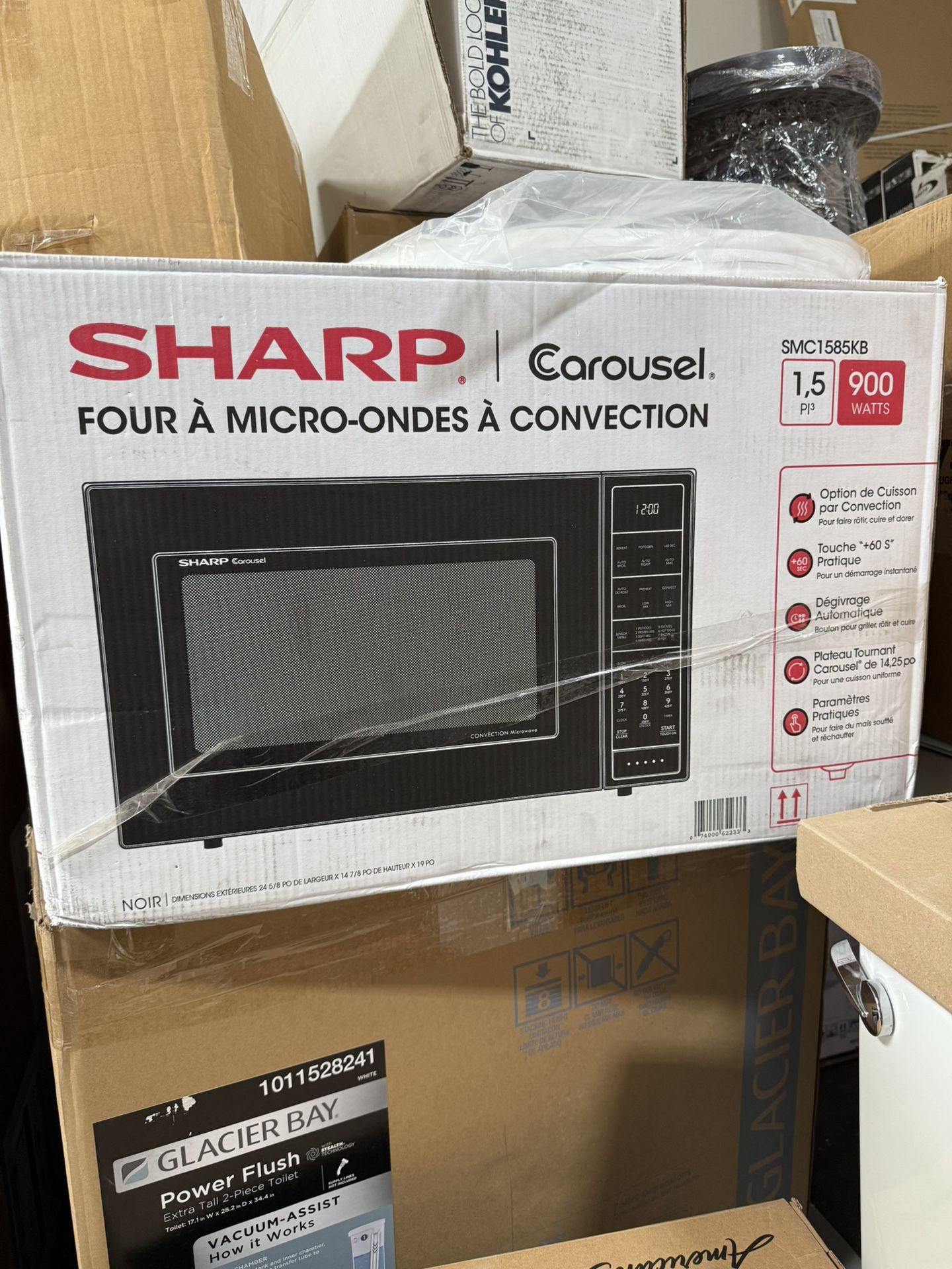 Sharp 24.6 in. Electric Microwave in Black with Convection