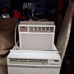 (1) GE A/C & (1) LG A/C Both blows Cold.