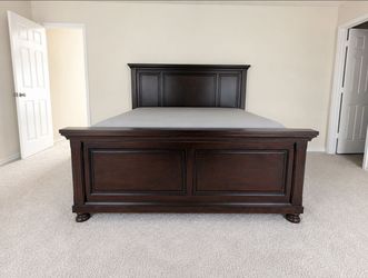 Ashley King Bed + Mattress + Adjustable Base – Complete Set – $1,700