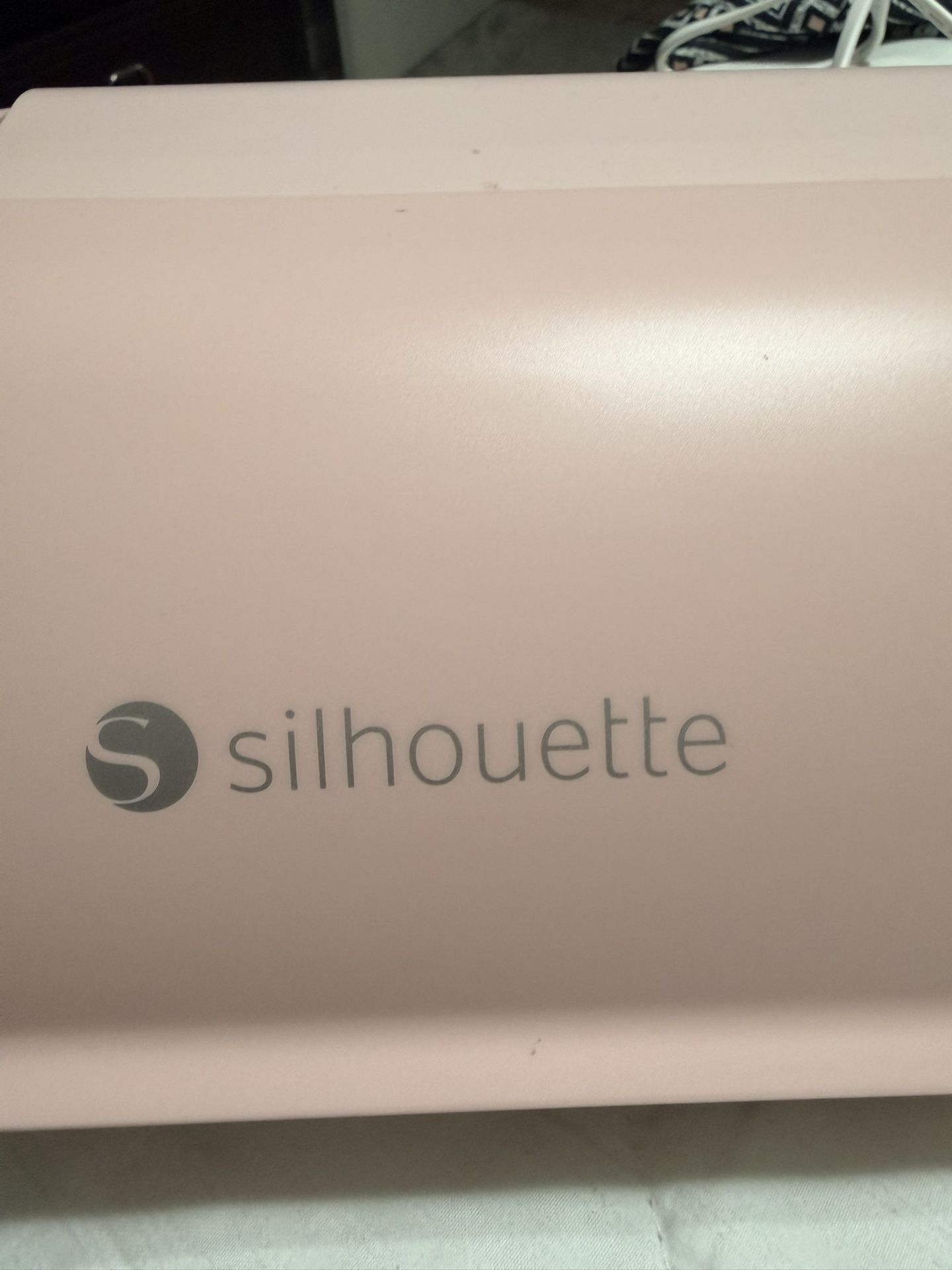 Silhouette Pink Cameo