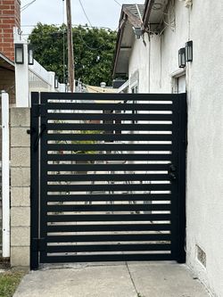 Custom Side Gate