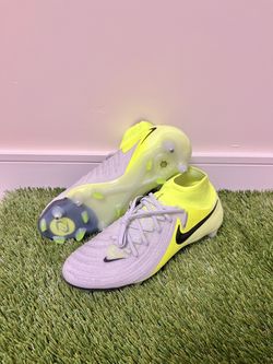 Nike Phantom Luna 2 Elite FG Mad Voltage Pack Men's Size 8.5 Cleats FJ2572-003 (soccer cleats)