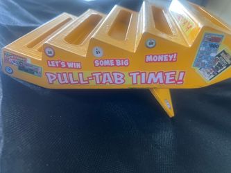 Pulltab holder for BINGO