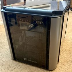 Thermaltake Level 20 VT Cube mATX/ Mini-ITX Case