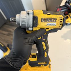Dewalt 20v XR Impact Wrench TOOL ONLY