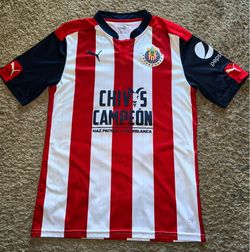 2016-17 Puma Chivas de Guadalajara “Campeón” Jersey #12 Men’s Large