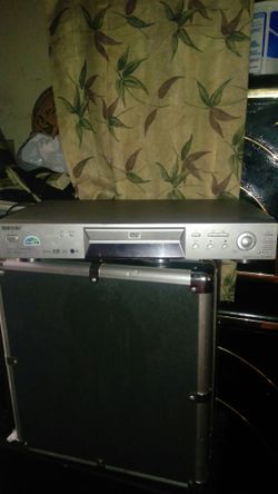 SONY CD/DVD PLAYER