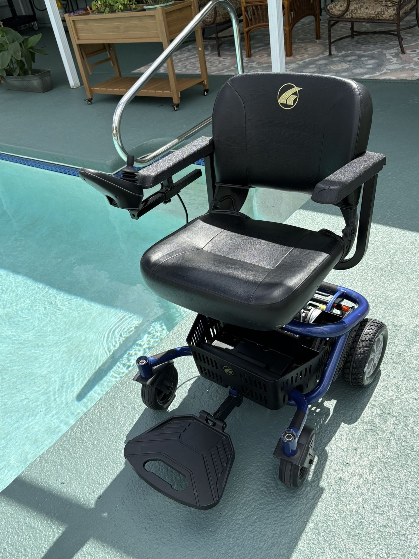 Electric Wheelchair For Smaller Spaces