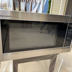 Sharp Carousel Counter Top Microwave 