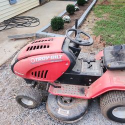 Troybuilt 15.5 Hp 42 Inch Cut