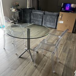 Glass Table With Acrylic Chairs