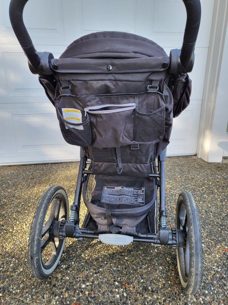 Graco Jogging Stroller for Sale in Carnation, WA OfferUp