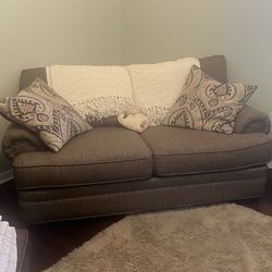 Love seat and two pillows