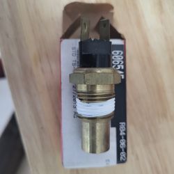 Temperature Sending Unit for V8 & 6Cyl 1972