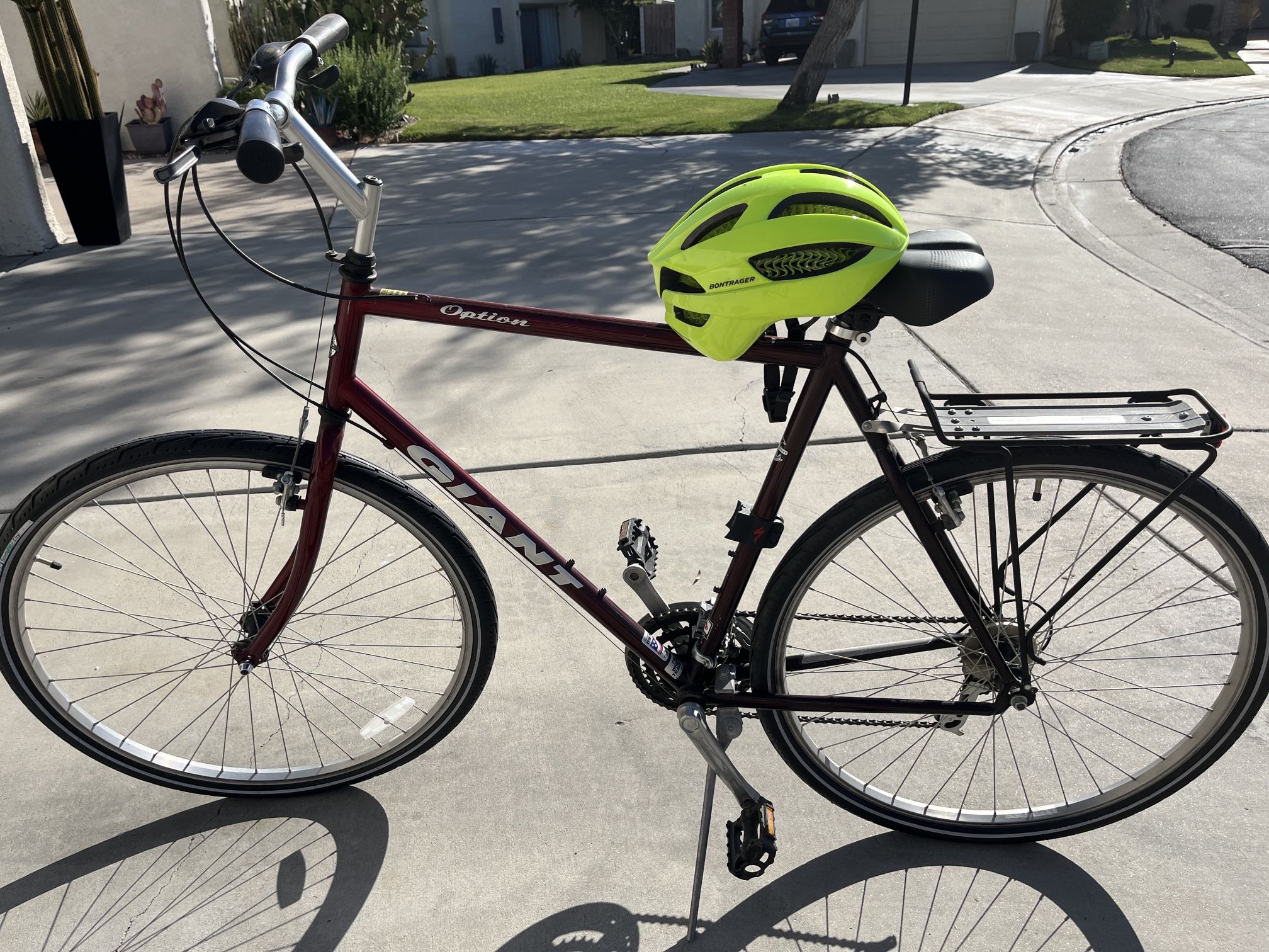 Men’s Bicycle With Helmet