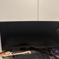 Samsung 34” Curved Monitor 
