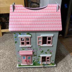 Doll House 