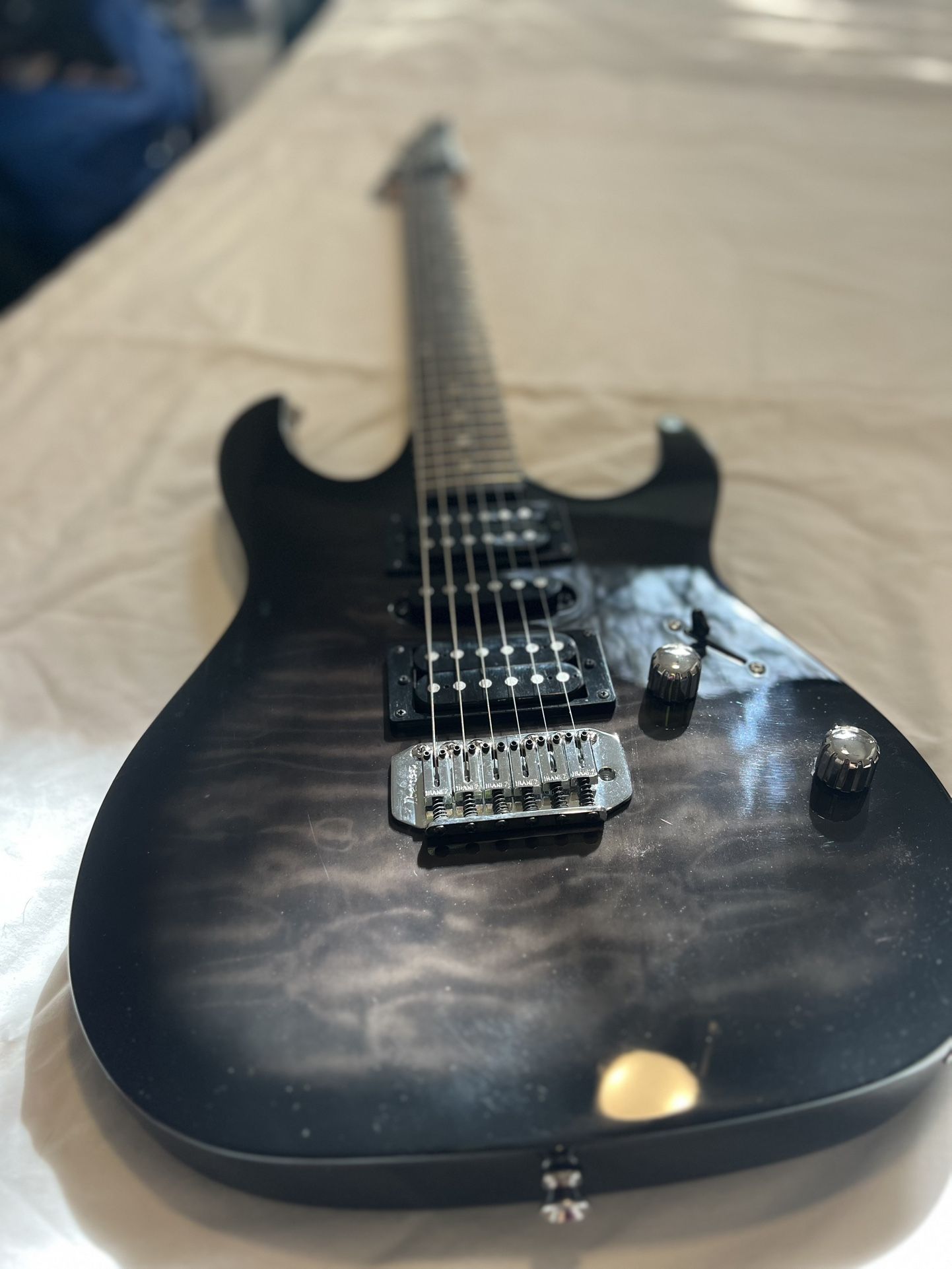 Ibanez GRX70QA (with Stand)