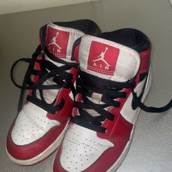 Kids Shoes / Zapatos De Niños