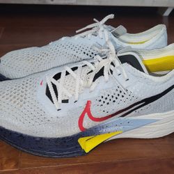 Nike Vaporfly 3 - Men's Size 9 / Women's Size 10.5