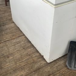 Matching Stove And Refrigerator Have A Dryer And I Have A Deep Freezer