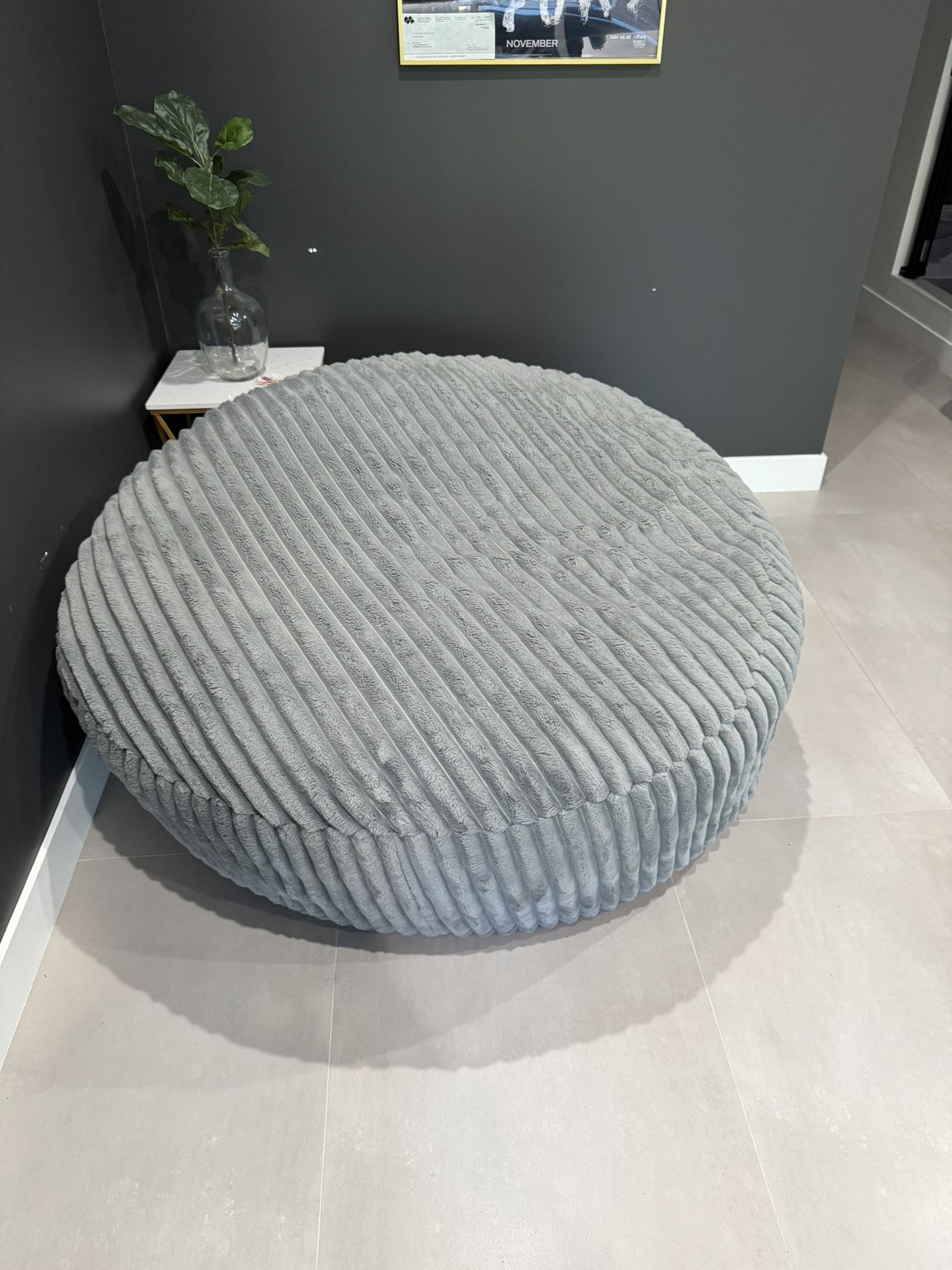 Bean Bag Chair (large)