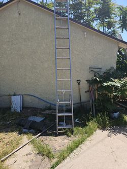 Escalera 28'