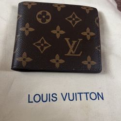 LOUIS VUITTON WALLET