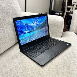 15.6 inch Dell Latitude 5501 - Full Keyboard
