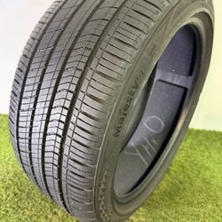 V322  235 40 18 91W  Kumho  Majesty 9 Solus  One Used Tire 80% Life 