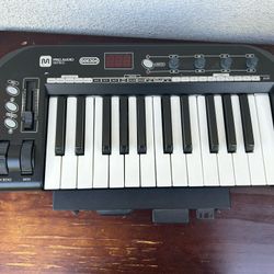 Monoprice Stage Right 25-Key Midi Keyboard Controller