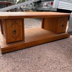 Coffee table / TV center