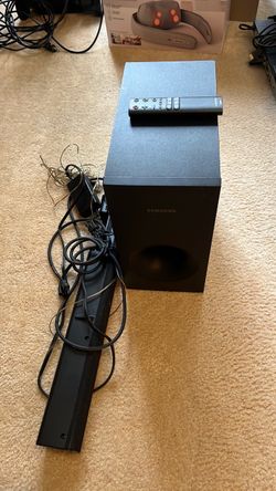 Samsung Wired Soundbar & Woofer w/remote