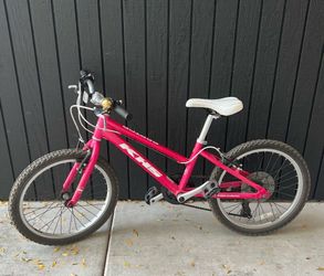 Girls bike   $229
