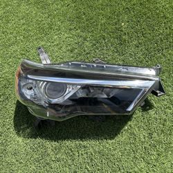 Toyota 4Runner Headlight 2014-2023, Toyota 4 Runner Headlamp, OEM ORIGINAL Toyota part, passenger side   