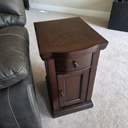 End Tables Pair Brown Wood