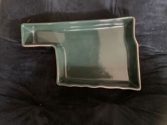 VTG Frankoma Pottery Oklahoma State Shape Baking Dish-Never used
