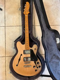 Squier Classic Vibe Starcaster (Mint/Upgraded Cuknife Pickups) W/ Epiphone Hardshell Case