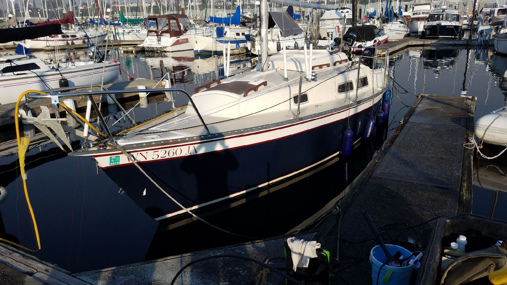 Capital Yachts Newport Neptune 24’ Pop-Top Sailboat