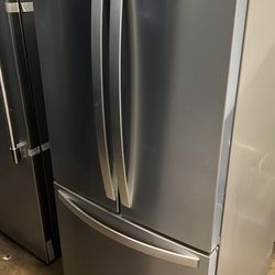 Whirlpool 30”Wide French Style Stainless Steel Refrigerator 
