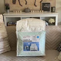 Room Essentials Scallop Print Bed in a bag Twin/xl