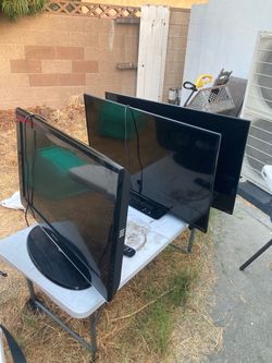 Lot of 3 TVs