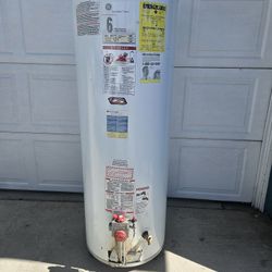 50 Gallon Water Heater Works Good
