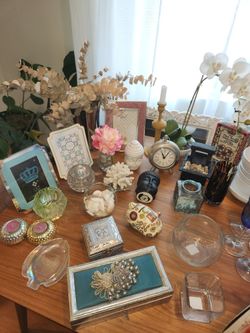 Decor Items / Accessories